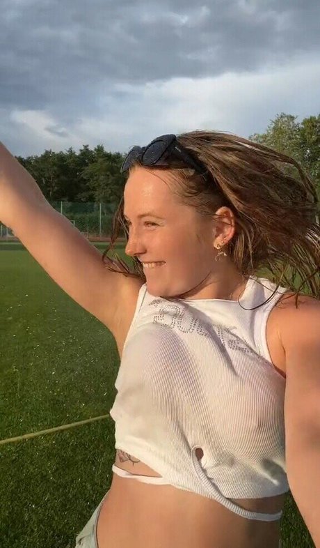 Kaja Mood beautiful pornstar pictures