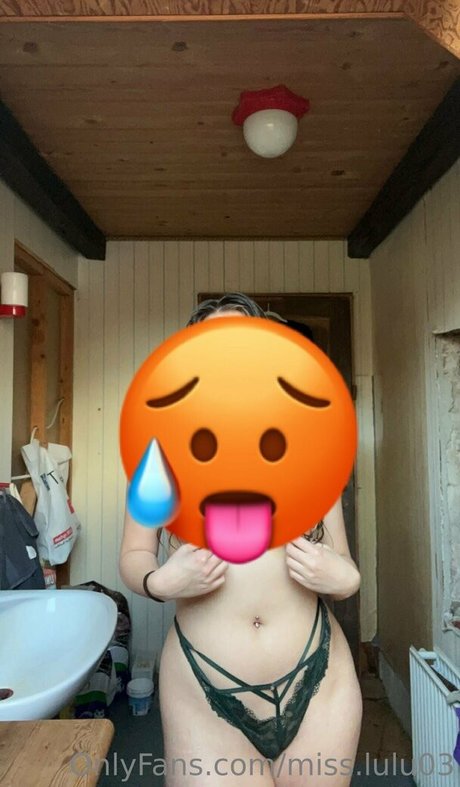 miss lulu03 nude model pics