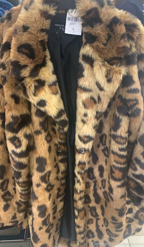 lezblueprnt pretty pornstar pics