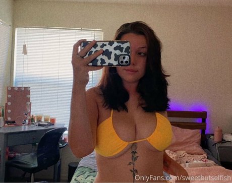 sweetbutselfish star exclusive photos