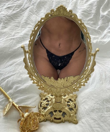 dollycastro hd pornstar photo