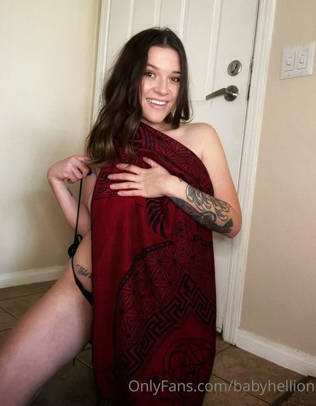 babyhellion nice model images