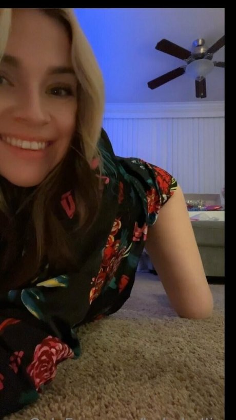 babyhellion model best pictures