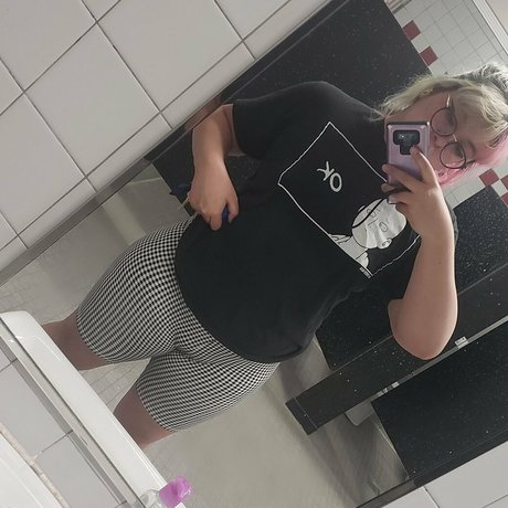 freefujoshi hd model photos