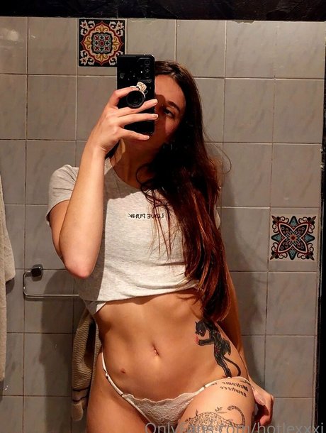 hotlexxxi star top galleries