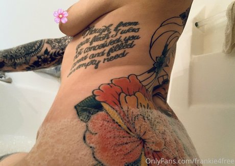 frankie4free erotic model img