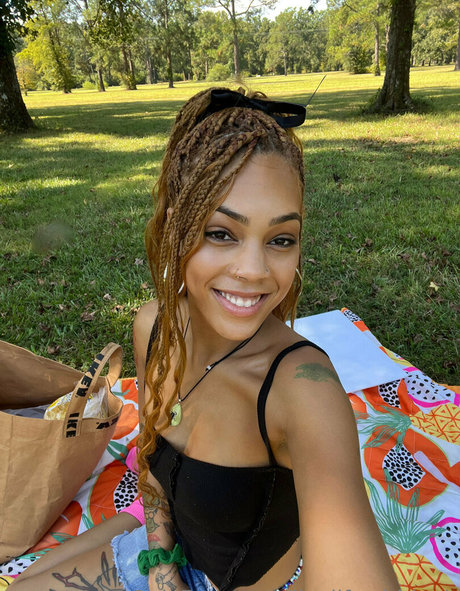 leahsade star best gallery