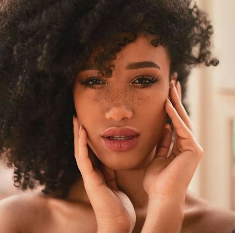 Erika Crisi high quality star picture