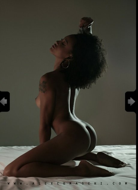 Erika Crisi sex actress photo