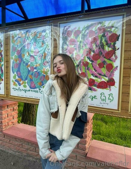 valerieflor sex star image