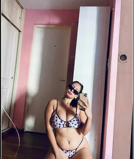 Ludmila Luquez pretty model picture