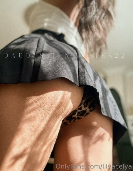 Daddyslilmonster22 adult actress photo