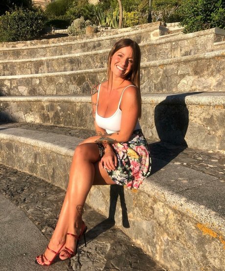 Zhanet Filipova naked model photos