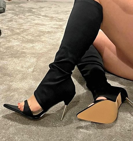 D arcy Ingle high quality model photos