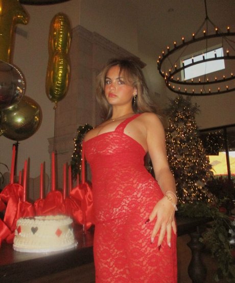 Sara Bella Harris star photos