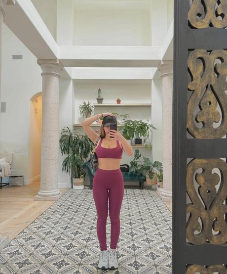 Sara Bella Harris high quality pornstar archive