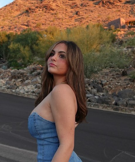 Sara Bella Harris erotic star pics