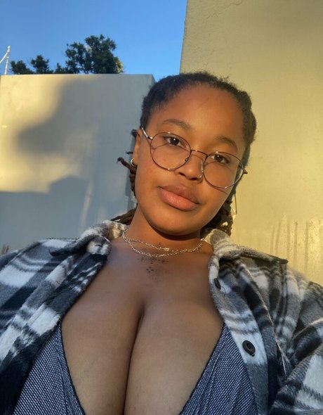 arielcosmo model best pics