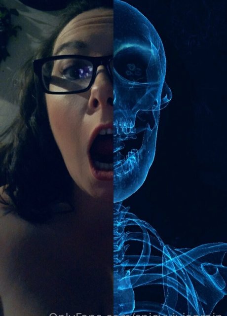 spicyvivianrain xxx actress picture