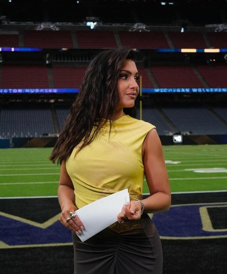 Molly Qerim pornographic model picture