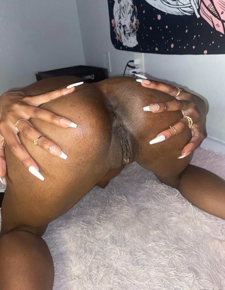 yanasmg pornographic actress pictures