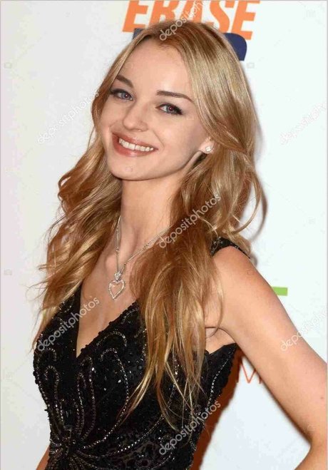 Olivia Rose Keegan pornstar top photo