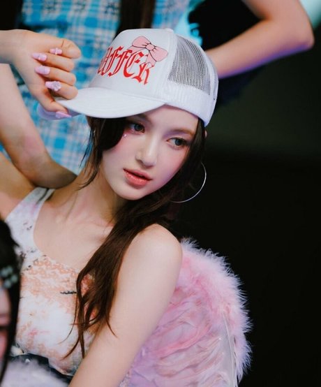 Danielle Marsh star nudes photo