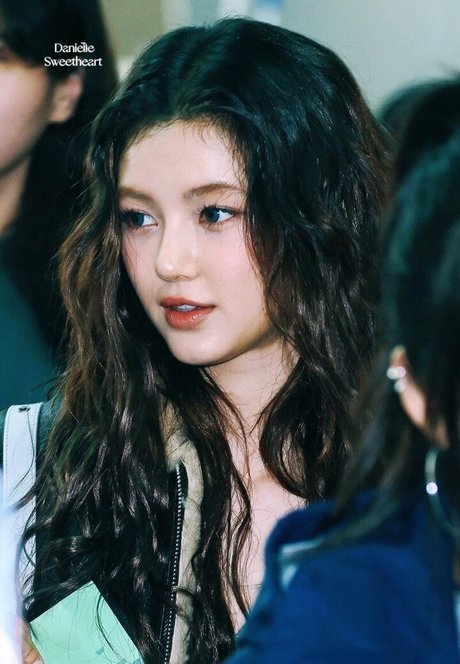 Danielle Marsh hd star photos