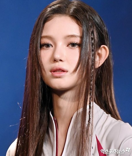 Danielle Marsh hot actress photo