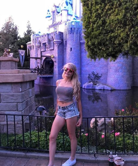 Blondiewondie star xxx photos