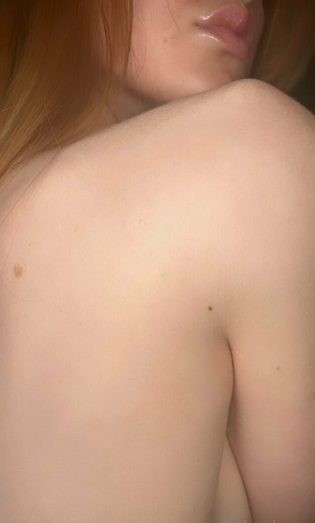 roisonheart naked actress image