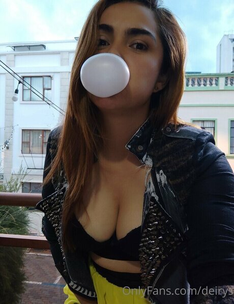 old milf onlyfans nice pic