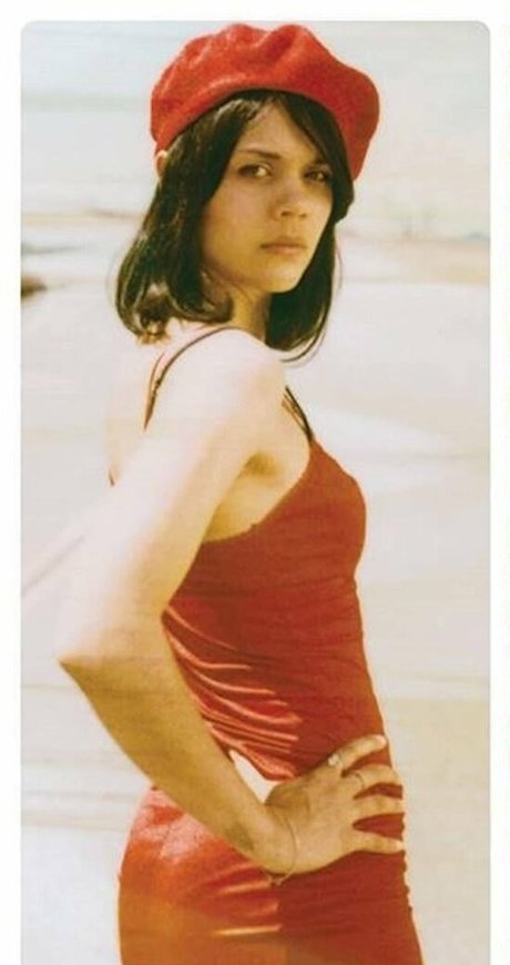 Natasha Khan model beautiful archive