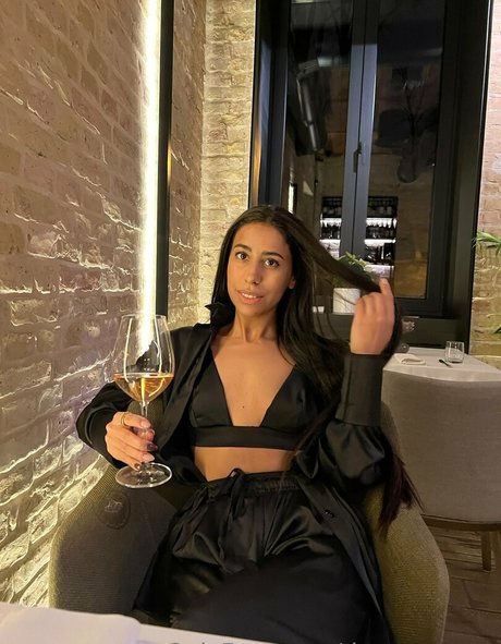 miaa sexy model sexy images