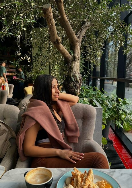 miaa sexy exclusive model images