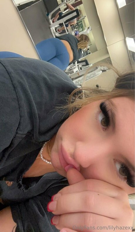lilyhazexx star sexy photo