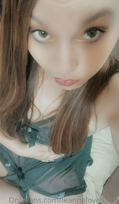 leannelove1992 pornstar exclusive image