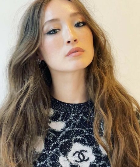 Havana Rose Liu beautiful model photo