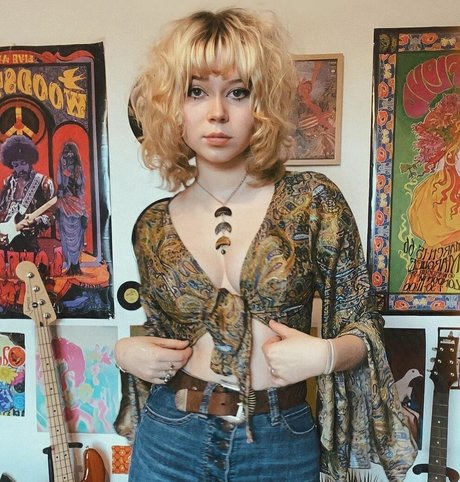 Issy Allen art pornstar image