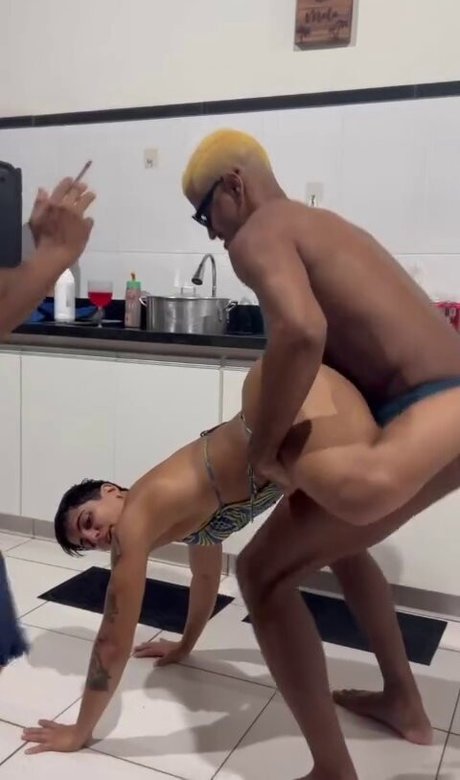 arianelcrd nice model picture