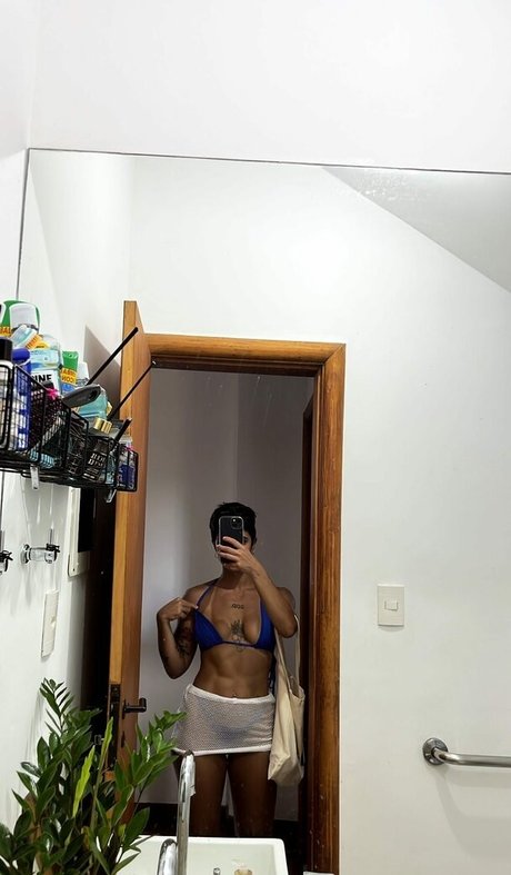 arianelcrd perfect model pictures