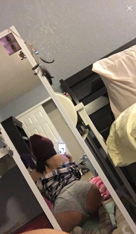 Vy Tran naked star gallery