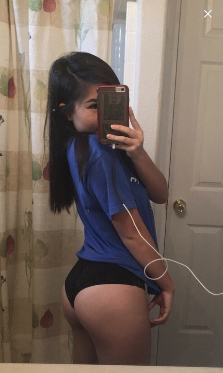 Vy Tran beautiful pornstar image