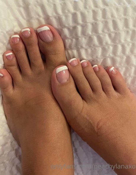 peachylanaxo pretty model galleries