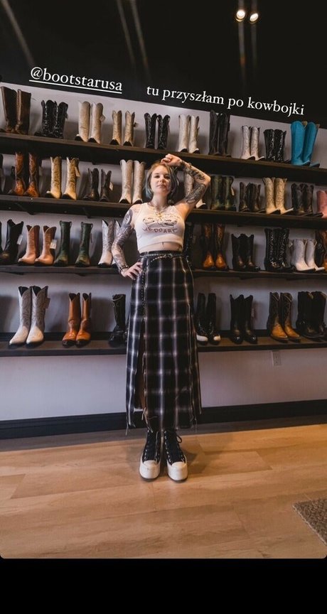 Weronika Truszczynska top star pic