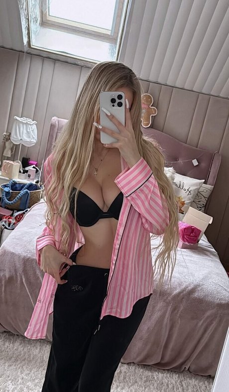 Eva april11 free actress images