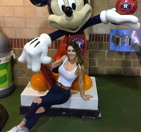 Katherine Bohn star sexy pic