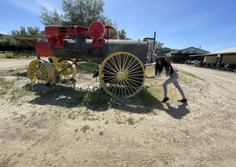 vivaathena top model images