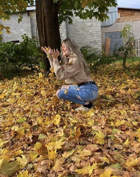 Alyssa Bryanne hot model galleries