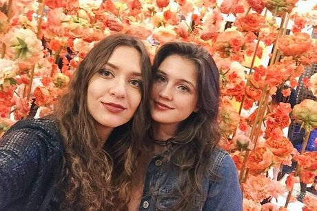 Leighton Wilson sexy actress image